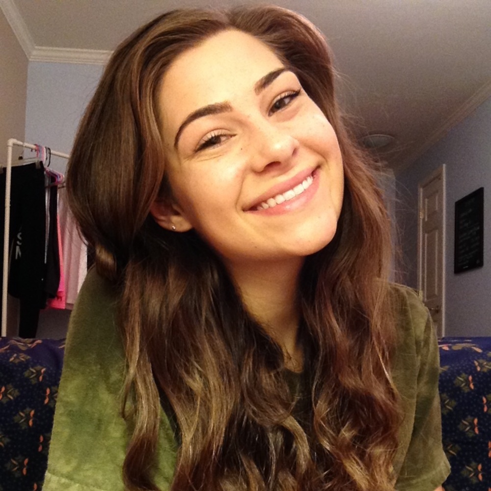 Meet your Posher, Danielle